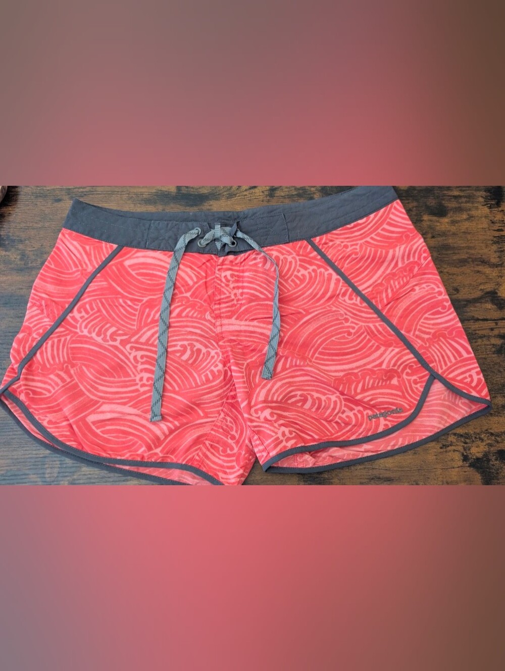 Patagonia Women’s Baggies Shorts – Size 10